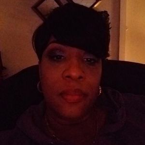 Meet your Posher, Ella